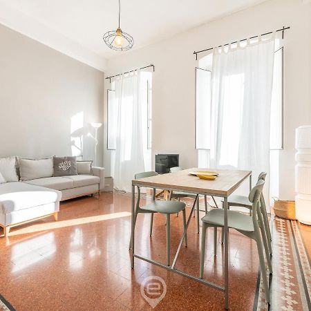 Mirabel Apartment - Wonderful Flat In City Center Cagliari Bagian luar foto