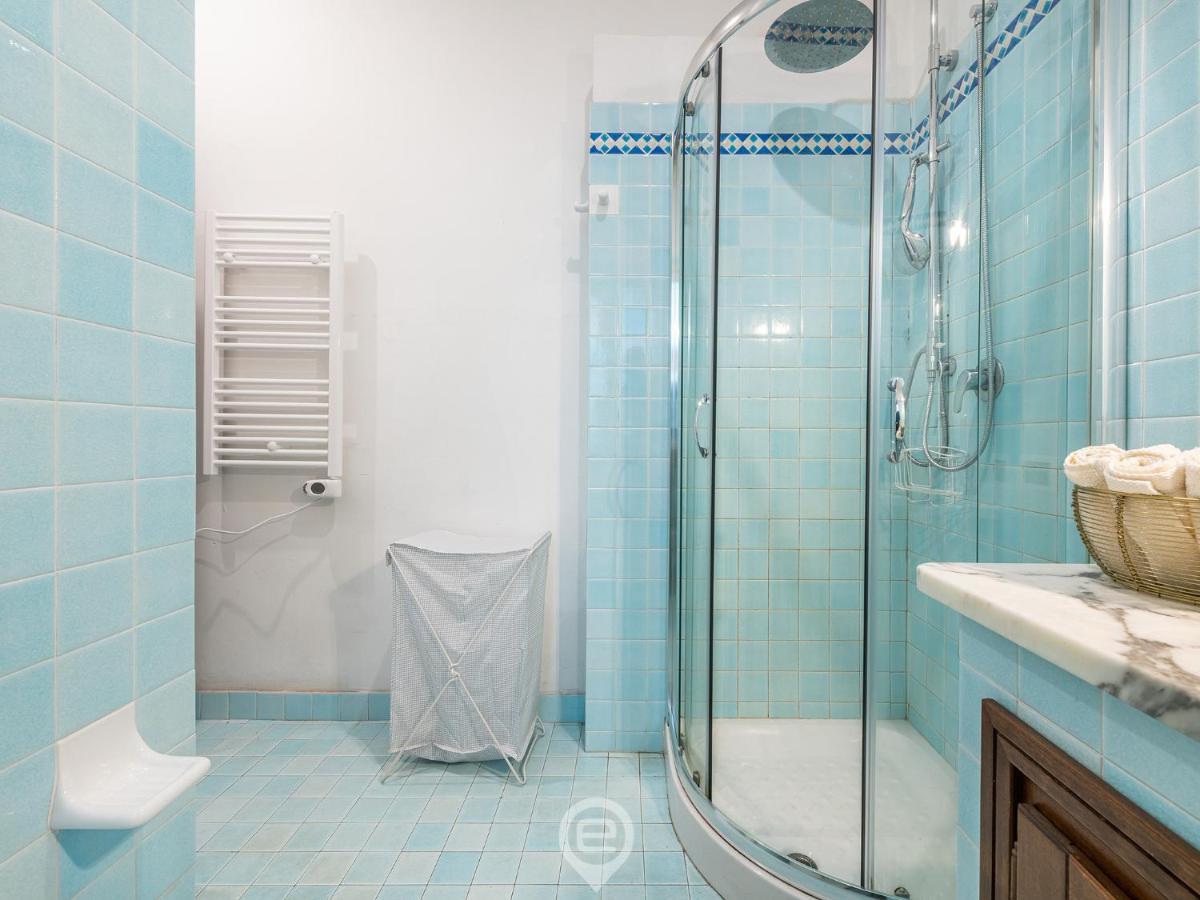 Mirabel Apartment - Wonderful Flat In City Center Cagliari Bagian luar foto