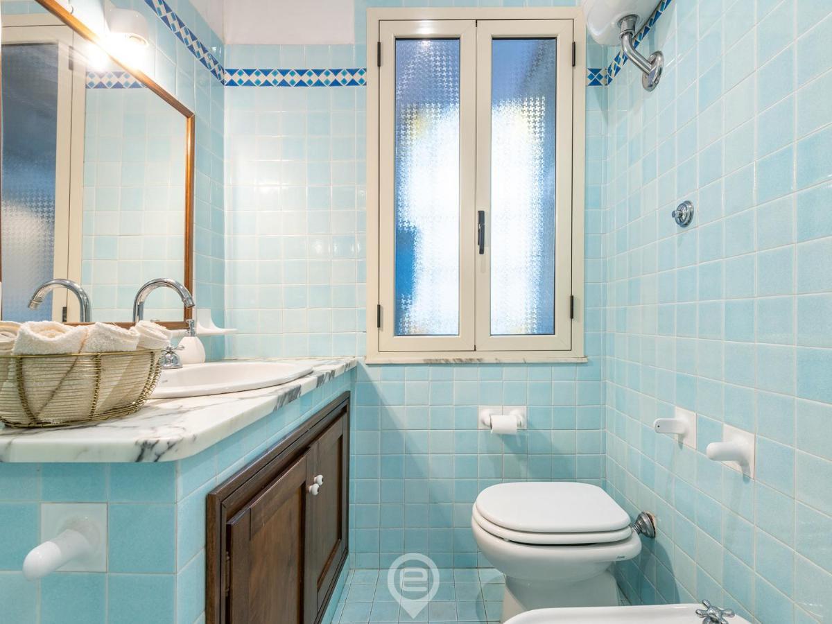 Mirabel Apartment - Wonderful Flat In City Center Cagliari Bagian luar foto