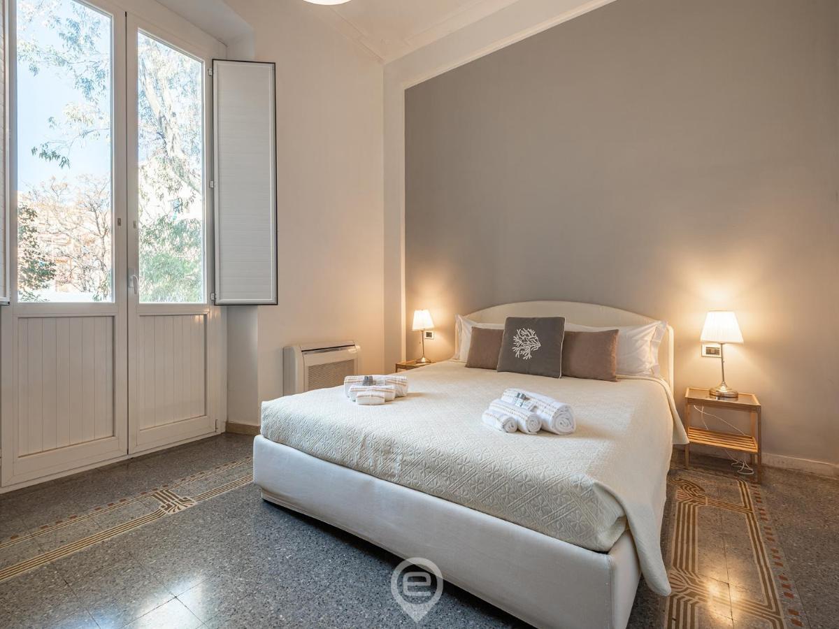 Mirabel Apartment - Wonderful Flat In City Center Cagliari Bagian luar foto